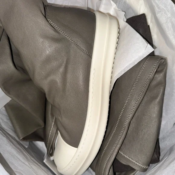 Ssense exclusive over the knee Rick owens - Picture 3 of 5